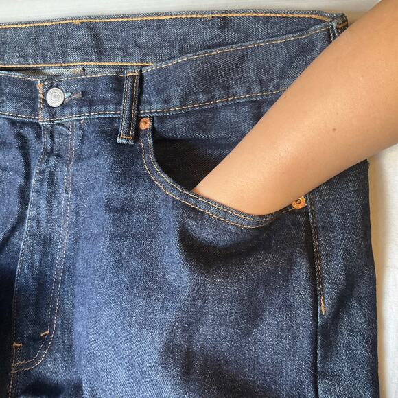 Levi’s Men Jeans 505 size W38 L30 Dark Blue Mid Rise Straight Fit - Picture 7 of 12